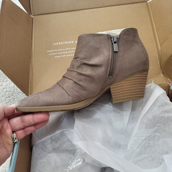 NIB LifeStride Womens Reba Rouched Western Ankle Booties Doe Grey 6.5 W - Picture 2 of 5